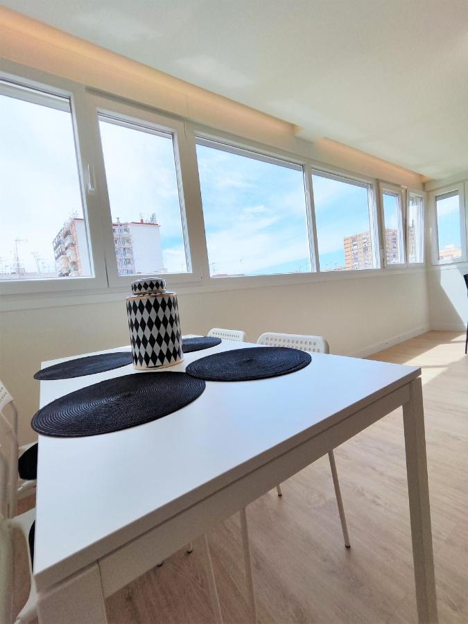 Aljarafe Central Square - By Pro Apartments San Juan de Aznalfarache Dış mekan fotoğraf